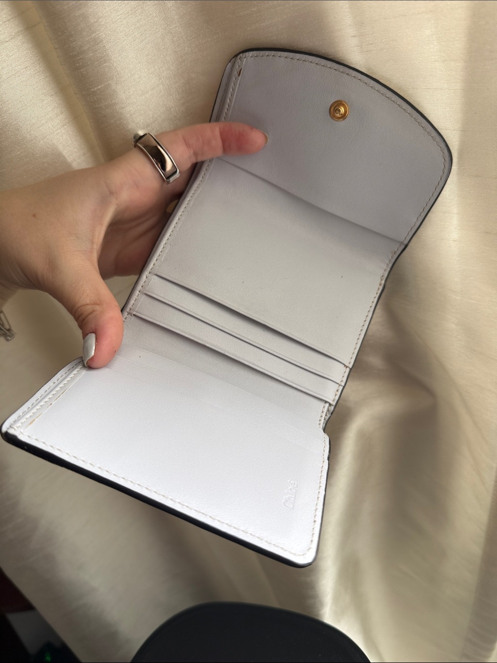 CHLOÉ Small Tri-Color C Wallet in Baby Blueish Gray, Tan & Olive Green - Picture 8 of 10